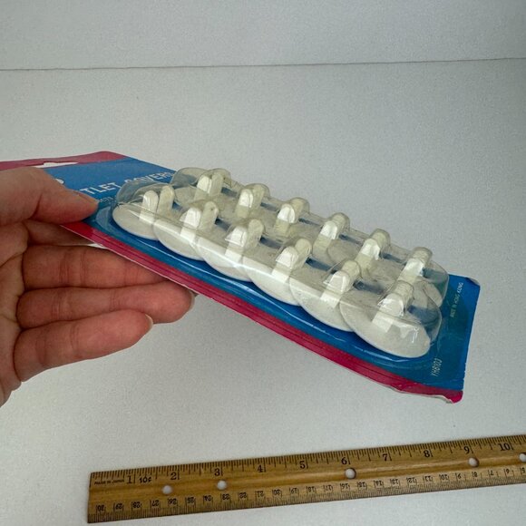 Vtg Sealed Baby 2 Prong Outlet Covers Plastic Hong Kong 12 in Pack White Prop - Picture 6 of 12